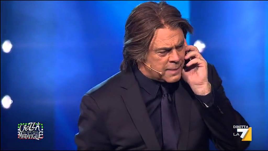 Crozza-Montezemolo e la bancomat della Fiat