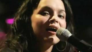 Video thumbnail of "Willie Nelson - I Don't Want To Get Over You (feat. Norah Jones)"