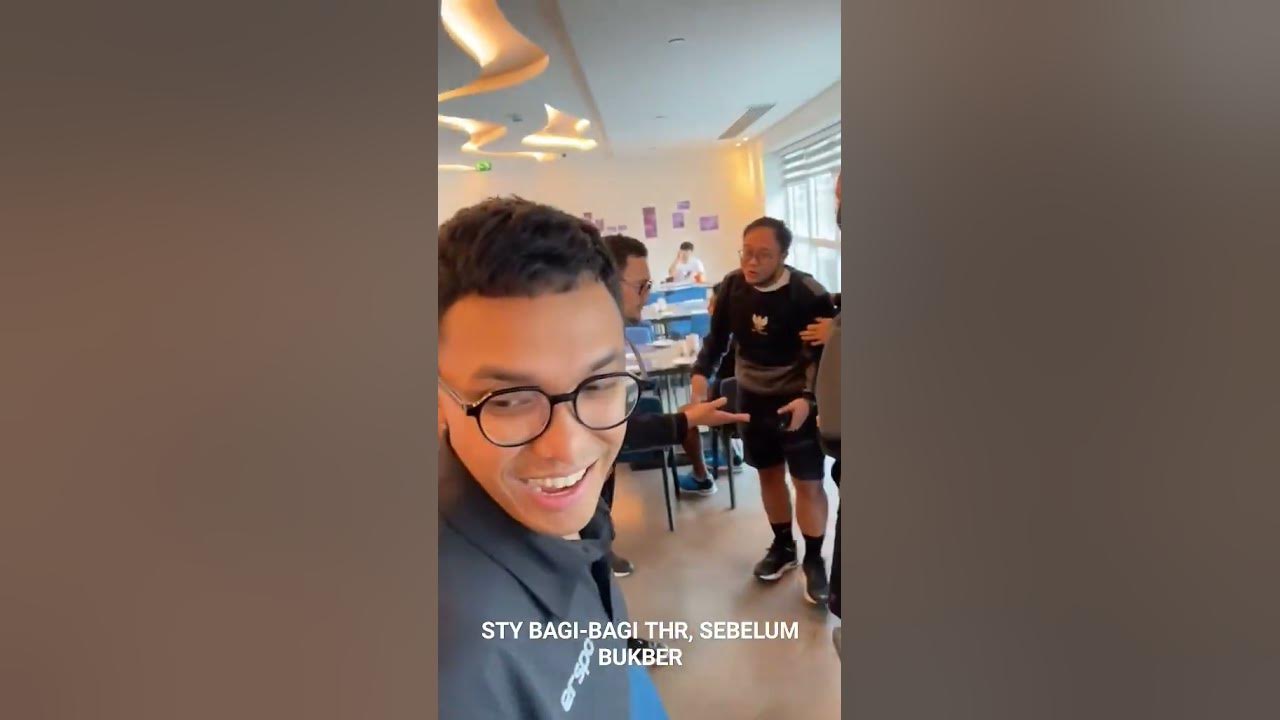 Coach STY Bagi-bagi THR, sebelum Bukber #shot #football #arhan #worldcup