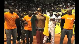 Flavour Performs 'Shake' Live In Cameroun