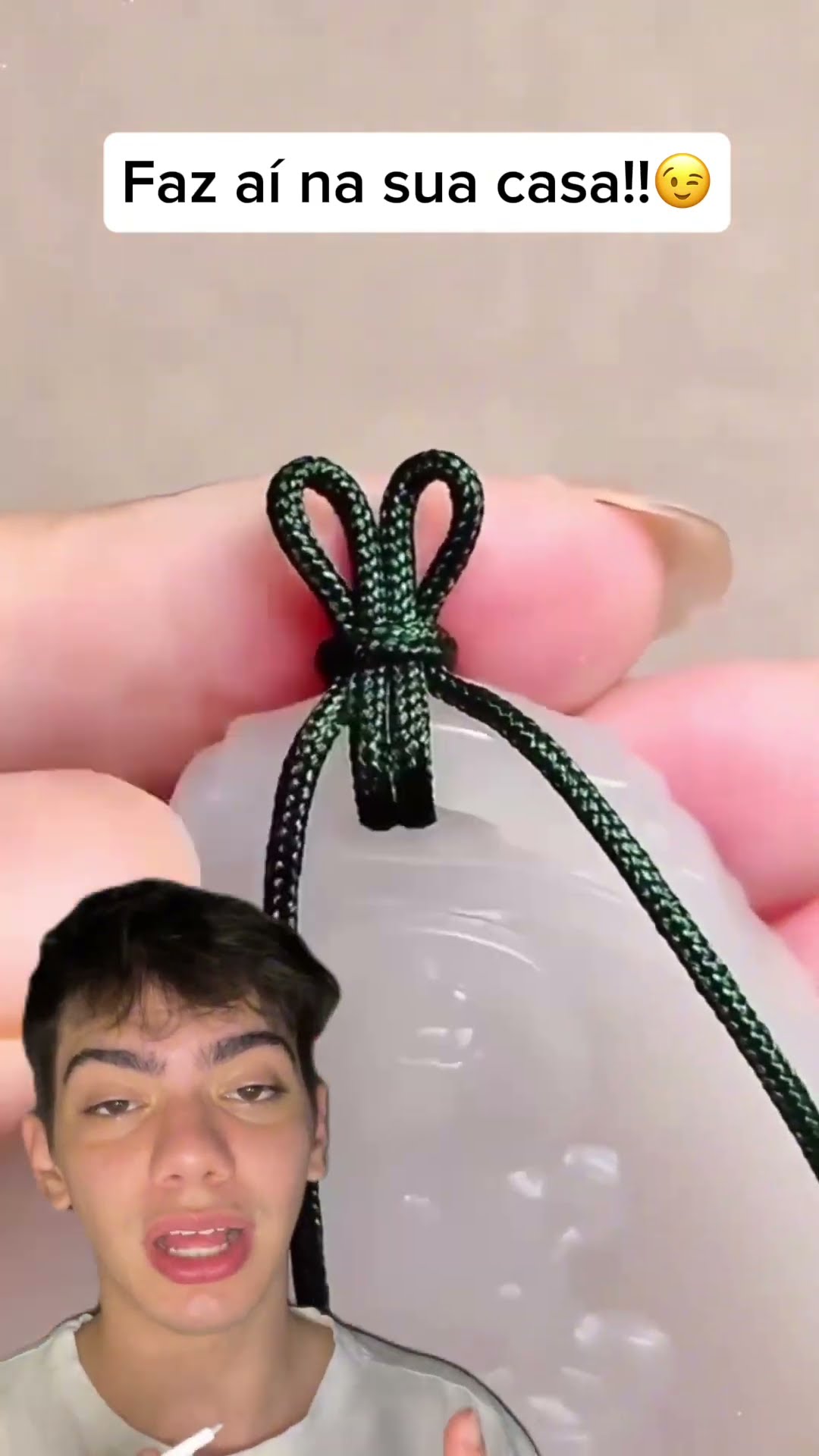 Aprenda um laço incrível pra usar com pingentes! ? Fácil, charmoso e perfeito pra qualquer ocasião!