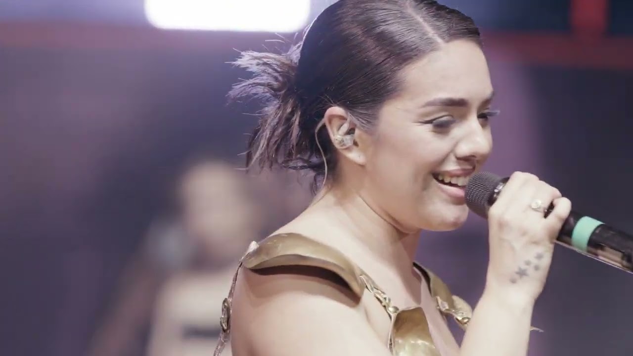 Angela Leiva - Amiga traidora (ESTADIO LUNA PARK EN VIVO)