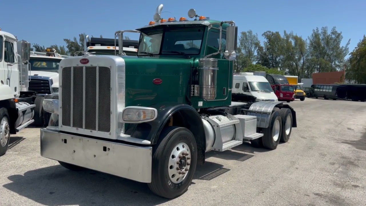 2011 PETERBILT 388 For Sale