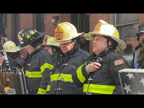 ? EARLY ARRIVAL ? FDNY Brooklyn 5th Alarm Box 0553 Subborn Fire in a Mixed Occupancy