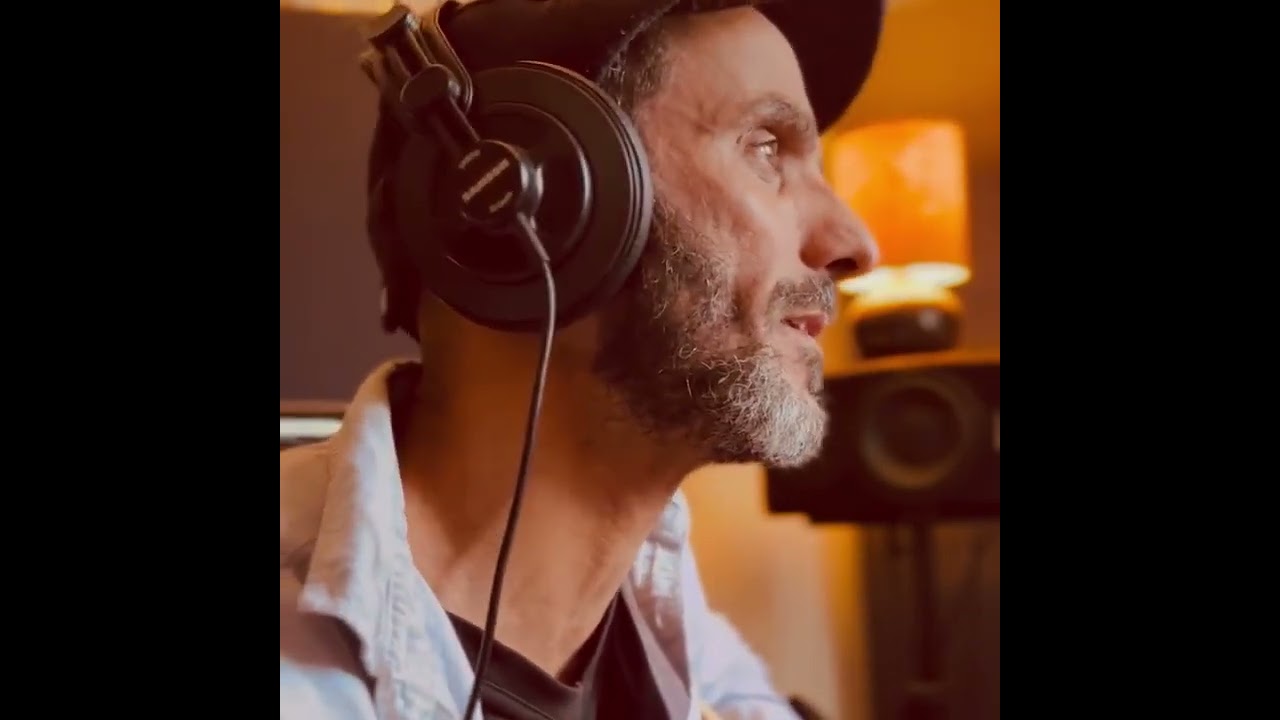 תודה אהוד בנאי על אחד משירי האהבה היפים אי פעם ! ❤️