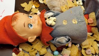 Elf on the Shelf Zart visits What s inside Giant Baby