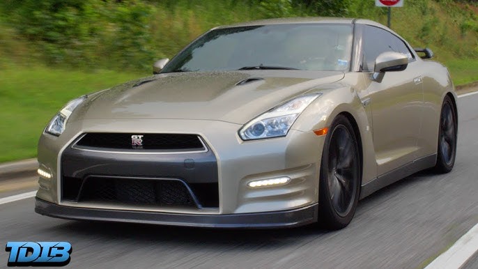 10 Reasons Why The Nissan Skyline R34 Gtr Was Obsolete The Day It Was Launched Youtube