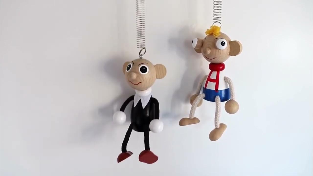 Dřevěná figurka na pružině SPEJBL a HURVÍNEK - wooden bouncing figure ...