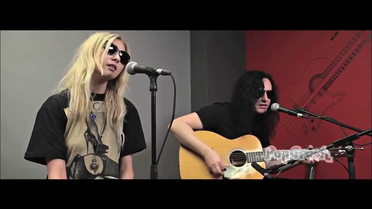 The pretty reckless чб. Бен филлипс the pretty reckless. The pretty reckless певица. The pretty reckless слушать. Тейлор момсен heaven knows.