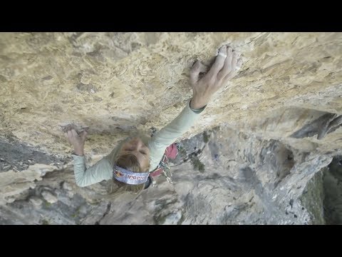 Angela Eiter encadena 'La planta de Shiva', primer 9b femenino