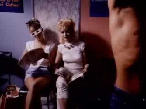 Levi's 501 commercial with Nick Kamen (Laundrette)...