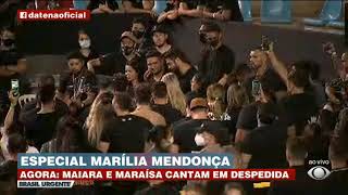 Maraisa canta no velório de Marília Mendonça e diz que ela nunca será esquecida (06/11/2021)