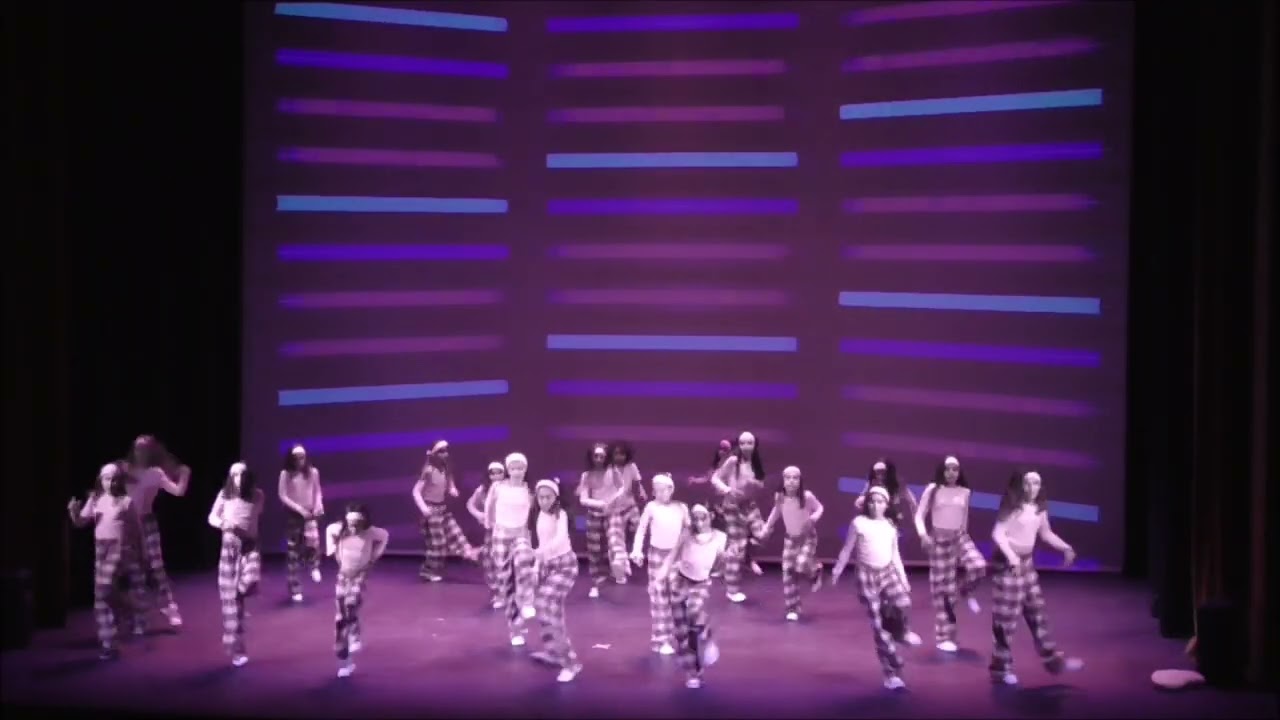 HIP HOP INTERMEDIO 1- NAVIDAD 25-ZONA 3C