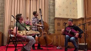 Æ @ Concert In The Loft: Choice Wife / Chanters Tune