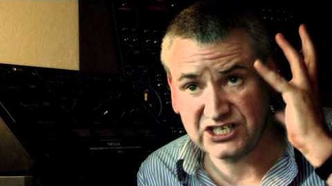 Ken MacBeth - Schneiders Buero Analog Synthesizer