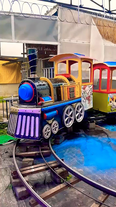 Kereta api melaju kencang