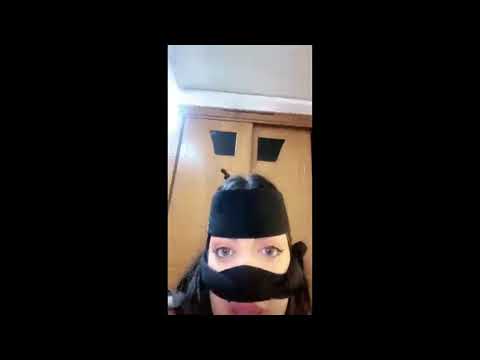 سعودية منقبة تستعرض مكوتها للكبار فقط تانجو لايف بث مباشر 