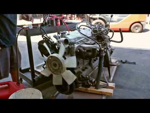 Toyota 2F Engine Demonstration - YouTube