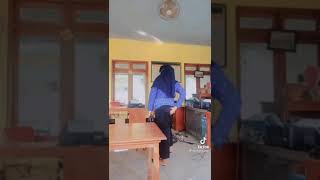 TIKTOK PNS GURU SEMOK PAMER BOKONG..MONTOK BOHAY #tiktokhot #pnsbohay #rokketat #gurucantik