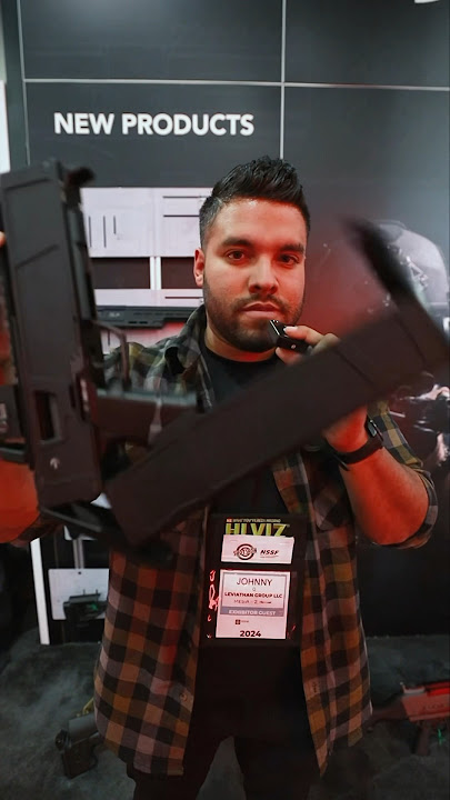 Foldable Gun Tricks You [Tactical ASMR]