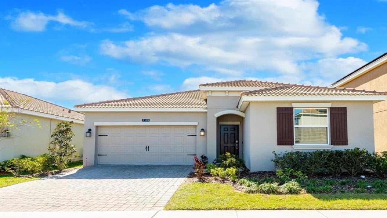 1195 OAK BLUFF DRIVE, DAVENPORT, FL Presented by Wemert Group Realty