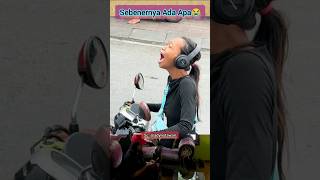 Ketika Bertemu Banyak Orang Random