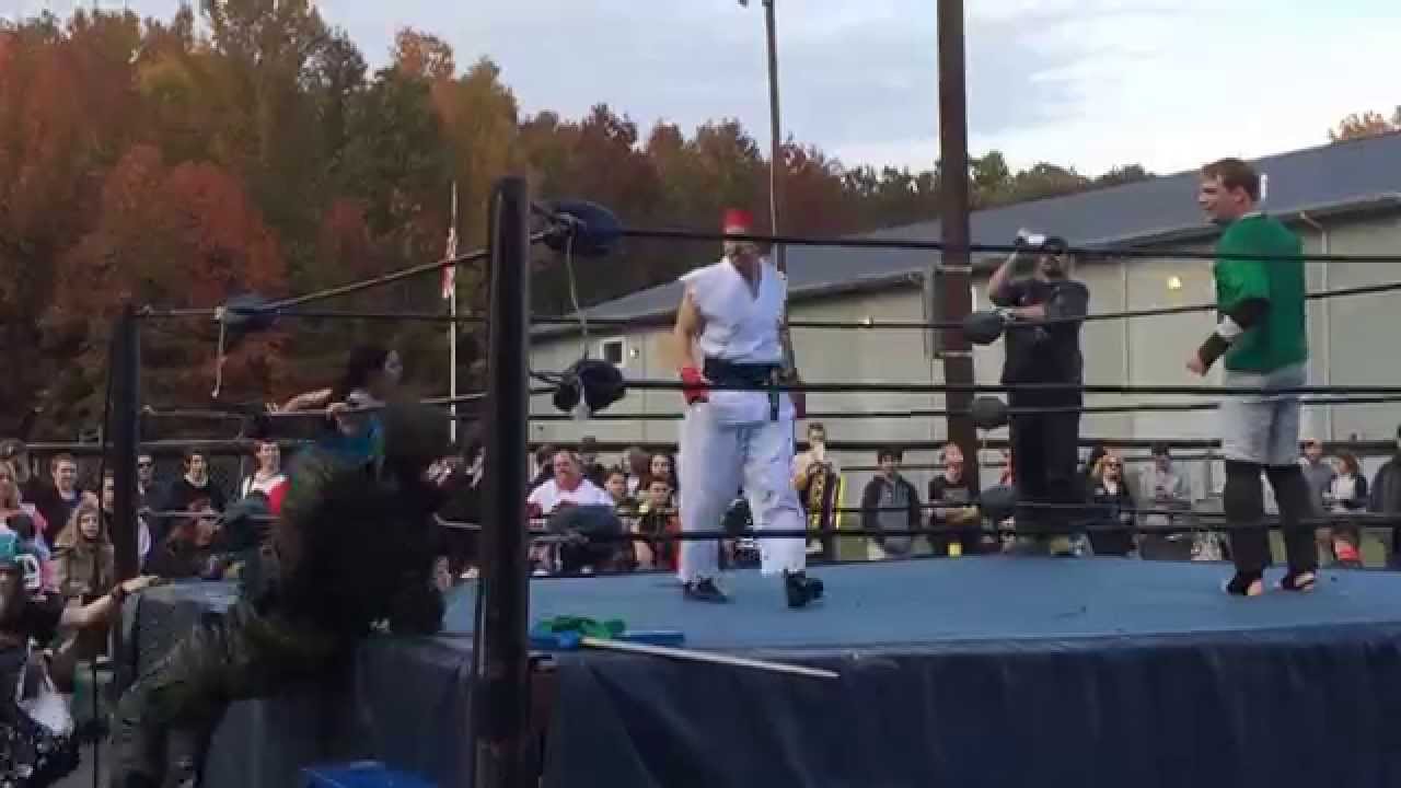 Cosplay wrestling 4 player elimination part 1