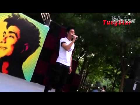 袁成杰微博高调求婚经纪人女友想照顾你一辈子