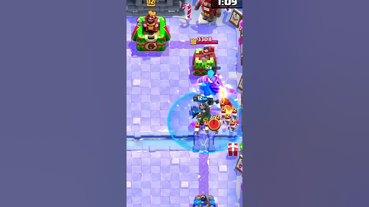 How Good Is Skeleton King in Clash Royale? 💀