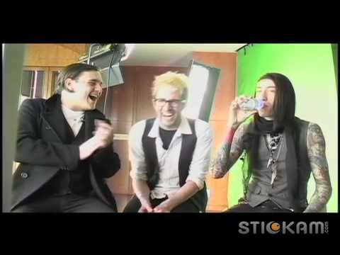 Metro Station live on Stickam