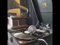 三浦 洸一 ♪ふるさとの岬♪ 1957年 78rpm record . HMV Model No 102 Gramophone