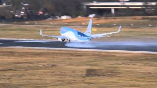 Thomson Boeing 737-800 G-Tawr Take Off Innsbruck