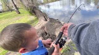 Kid catches huge fish on ultralight gear