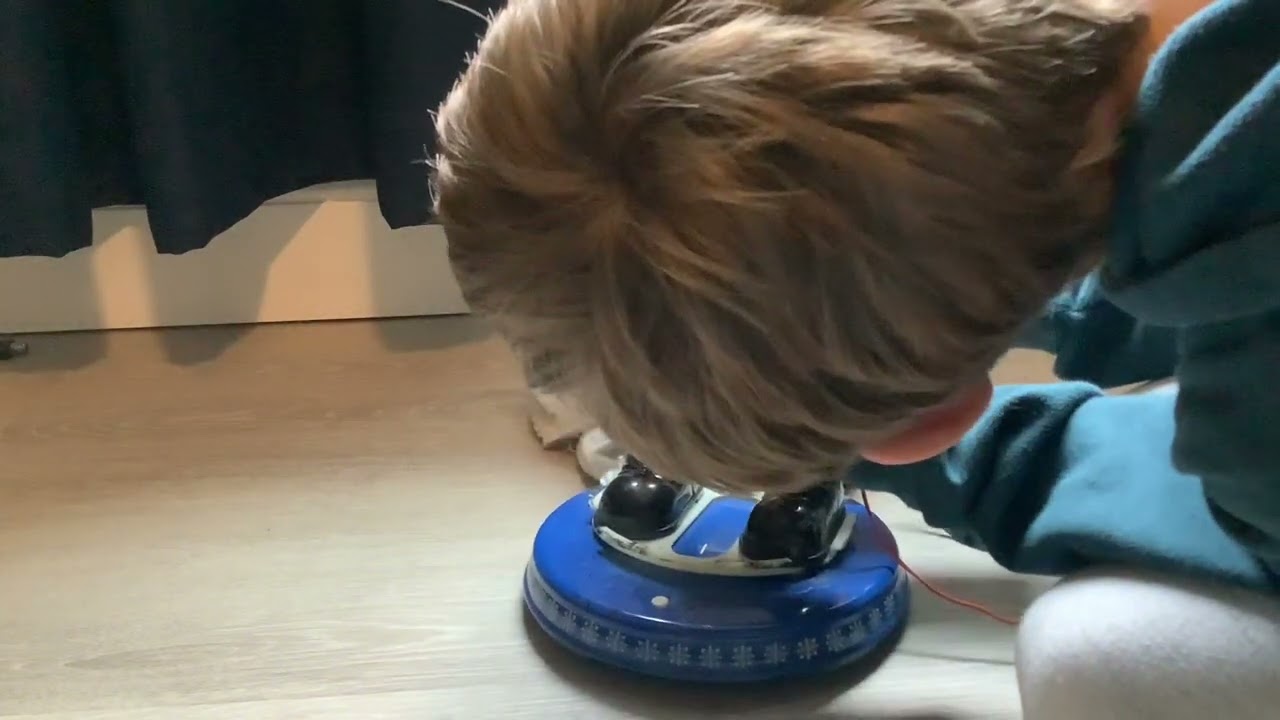 Gemmy spinning snowflake snowman 2003 repair, part 1, hips