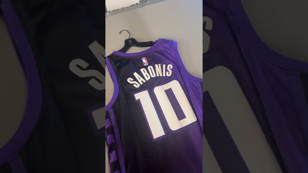 Progressive Fashion & Lifestyle Brand SWISH AUTHENTICS Collaborates with  the Sacramento Kings for Custom Clothing Launch — Present PR