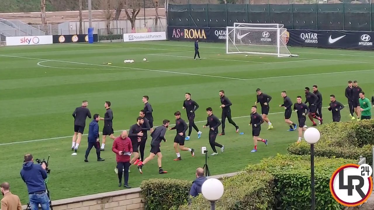 Trigoria riscaldamento Rifinitura Roma-Gent - YouTube