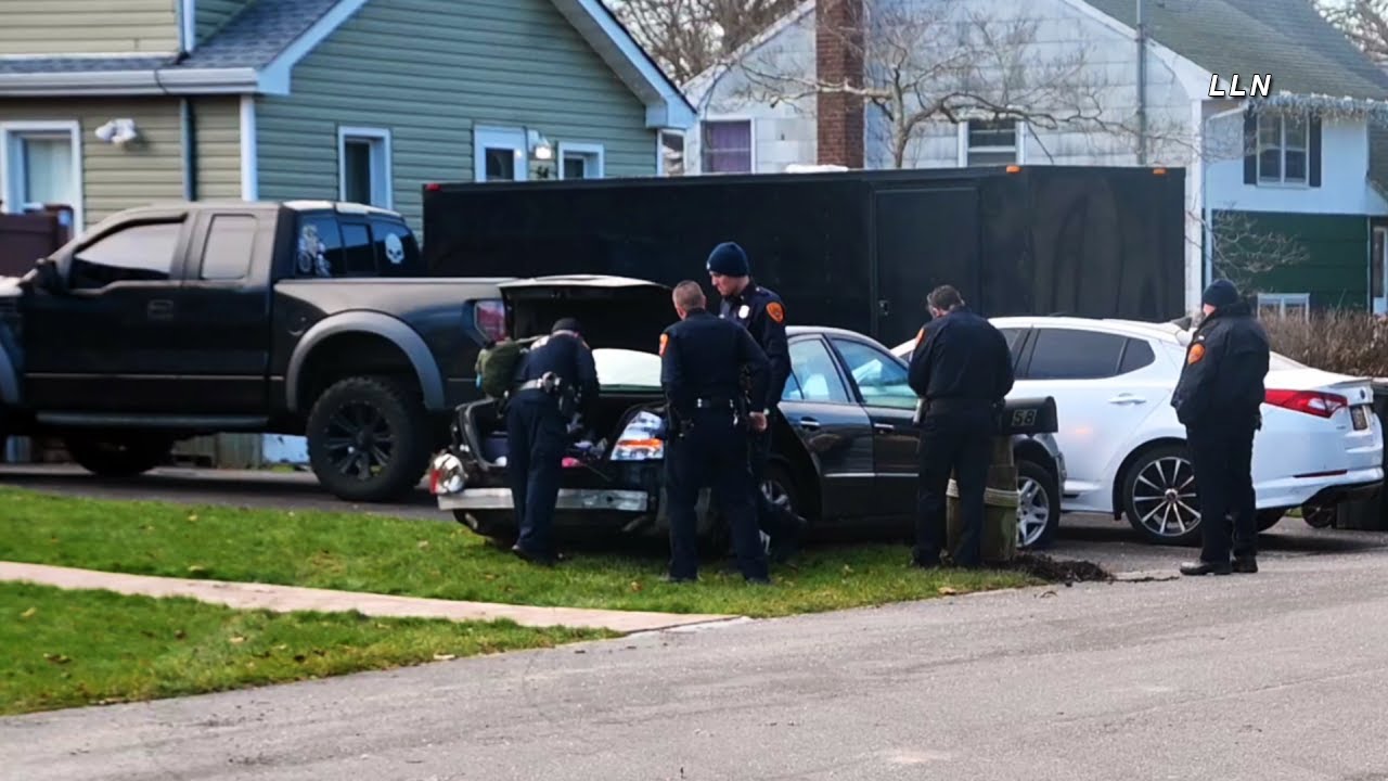 Police Chase Ends In Suspect Crashing - YouTube