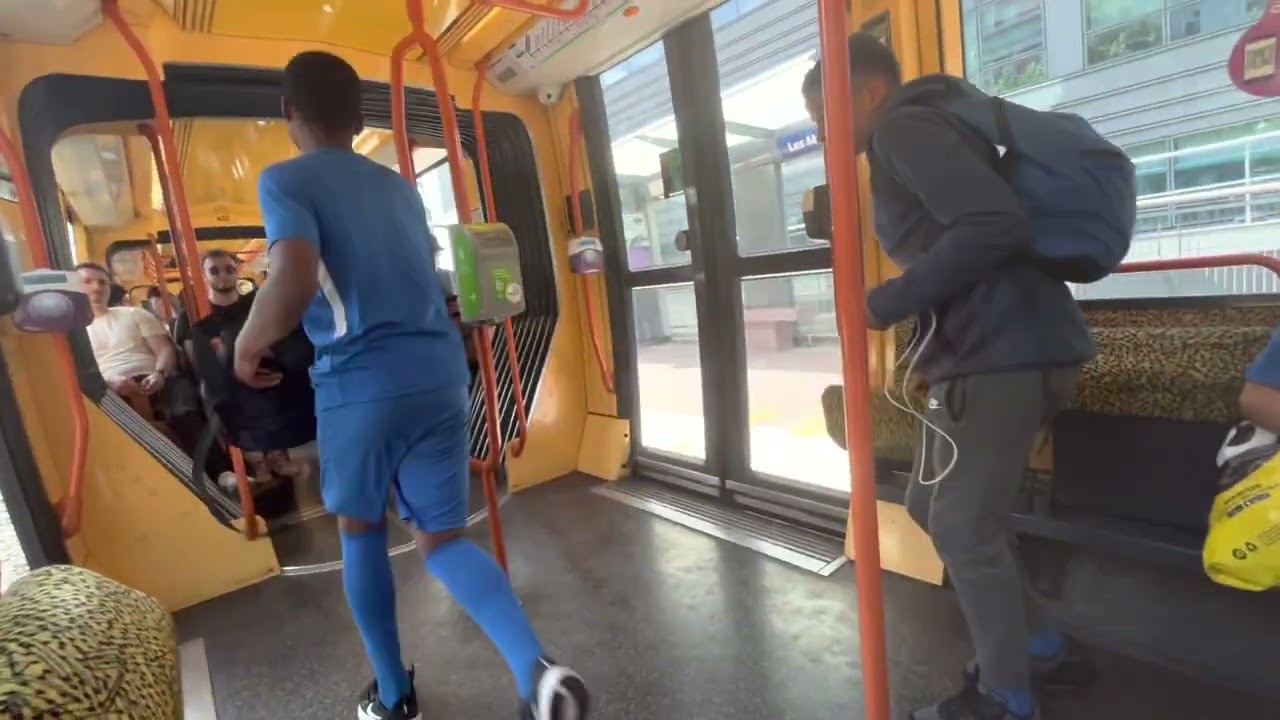 Tram T2 Ride : Jaques Herni - Musée De Sèvres