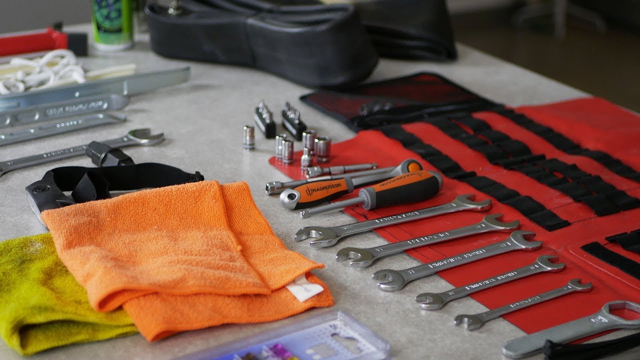 Trousse à outils moto : je prends quoi ?