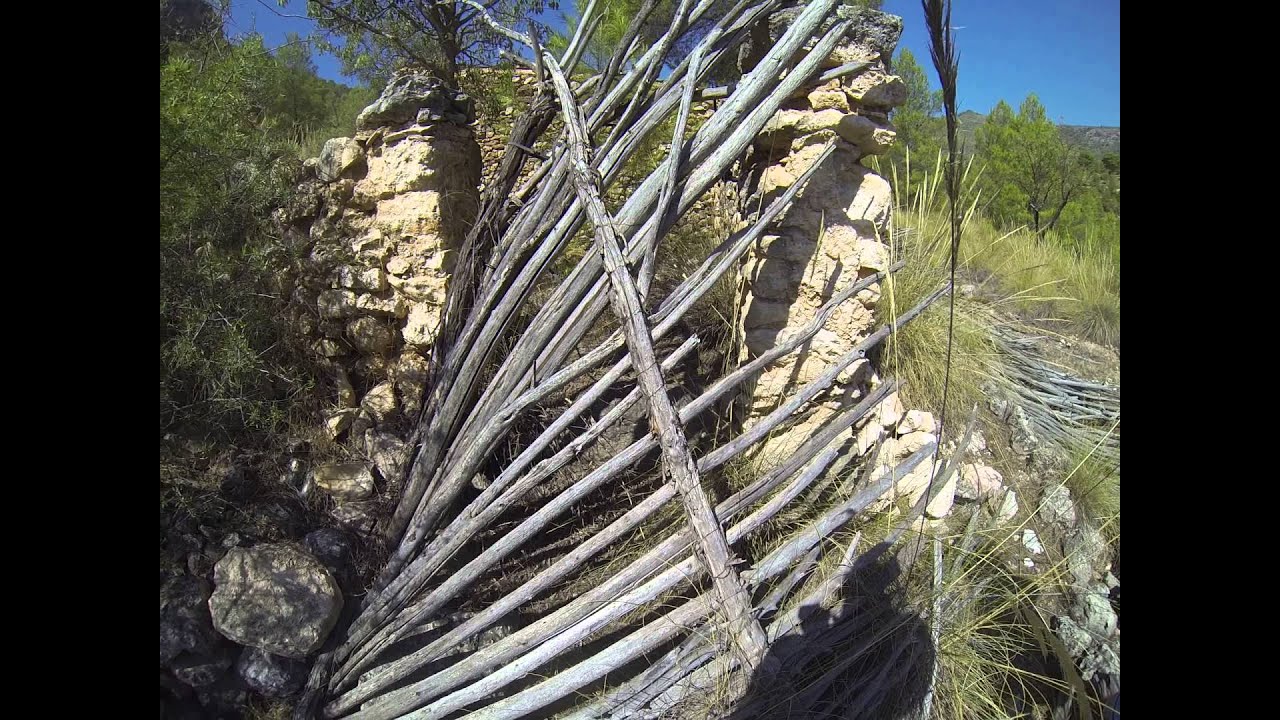 Senderismo Embalse Fuensanta en Puente Colgado en Jartos en Yeste