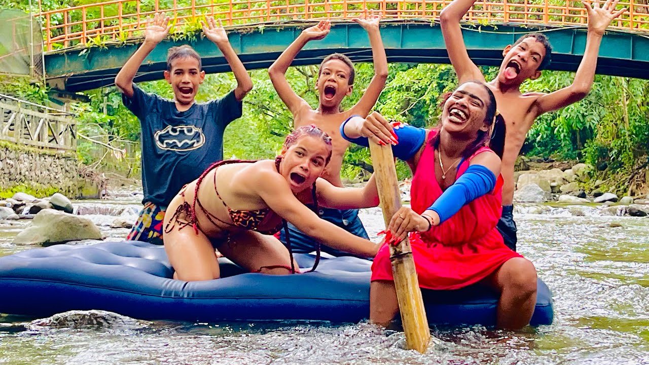 LALY LA FEA (Día De Río) 😂😂😂