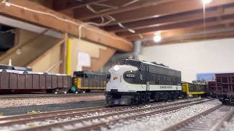 Soundtraxx Tsunami2 DCC factory sound VS Scale Sound Systems