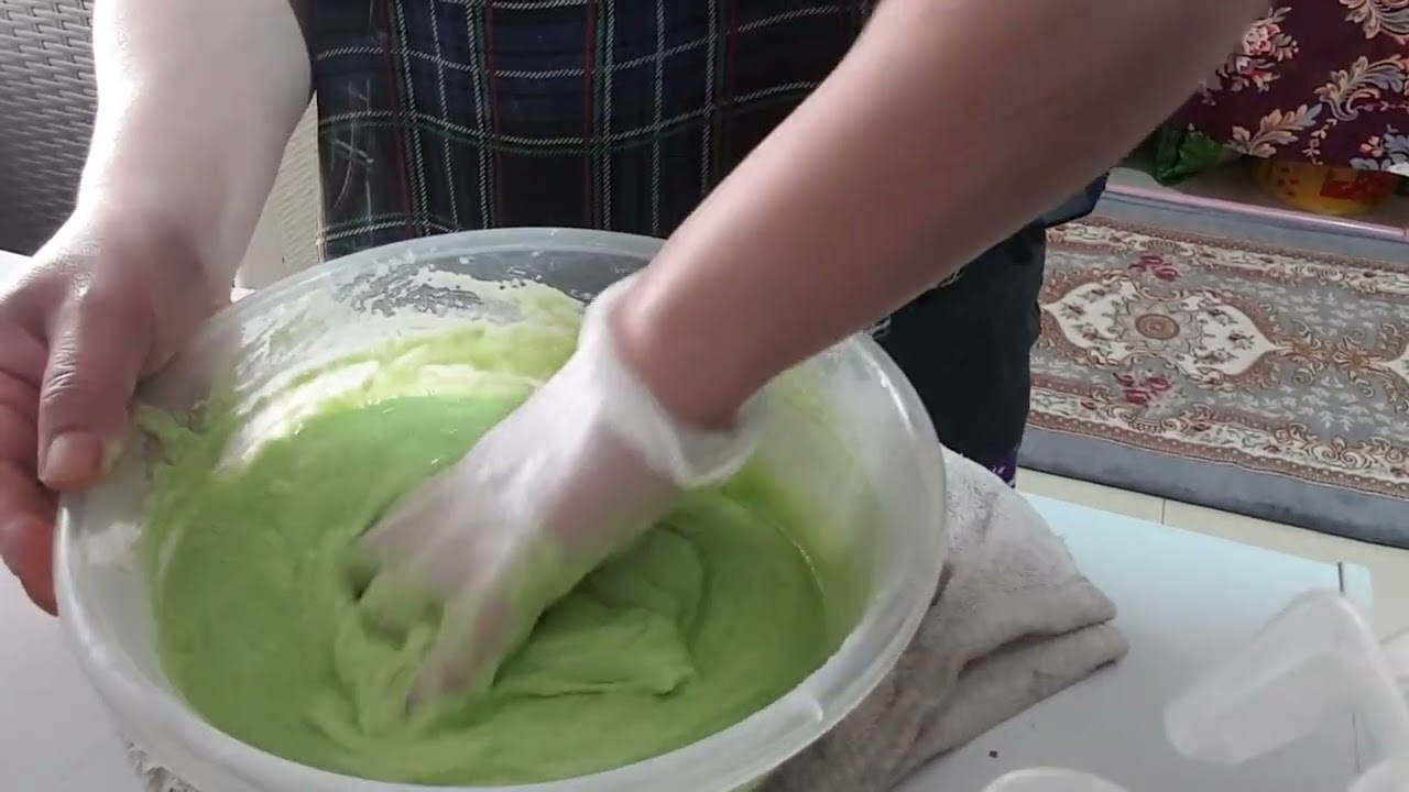 9 มีาคม ค.ศ. 2022 ขนมฝักบัวสูตรนี้เย็นแล้วไม่แข็งตัวค่ะkarnom fak bua