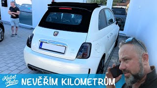 Abarth 595 Turismo po nehodě... nejasné kilometry na Volvu XC60 po 1. majiteli