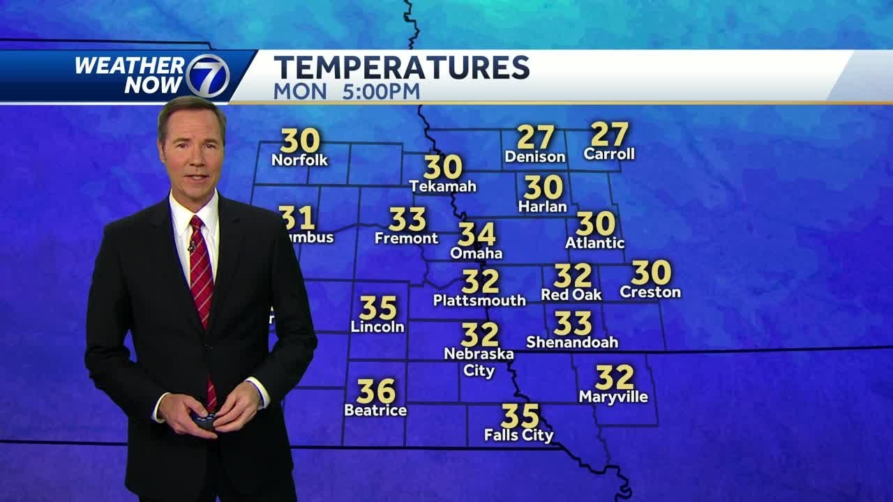 Cold to start the work week - YouTube