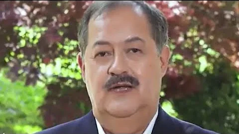 West Virginia GOP candidate Don Blankenship hits M...