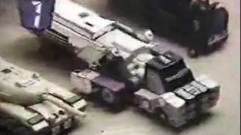 Transformers Generation 1 - Triple Changers Springer and Octane (French) commercial