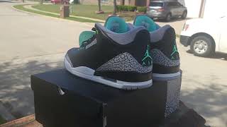 Early Look! 👀 Air Jordan 3 'Green Glow' Review! Black Cement Vibes??