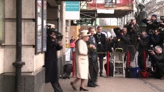 Recovered queen joins Kate on the London Tube