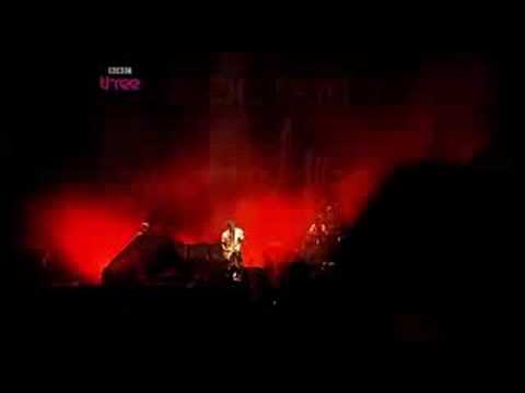 #4 Bloc Party - Two more years (Live at Reading 08)